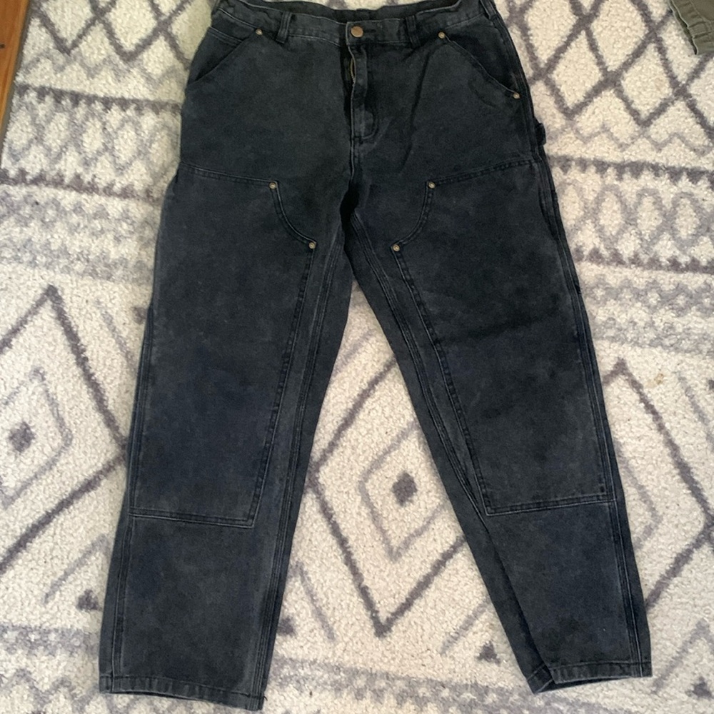 Carhartt jeans
34x32
Loose fit